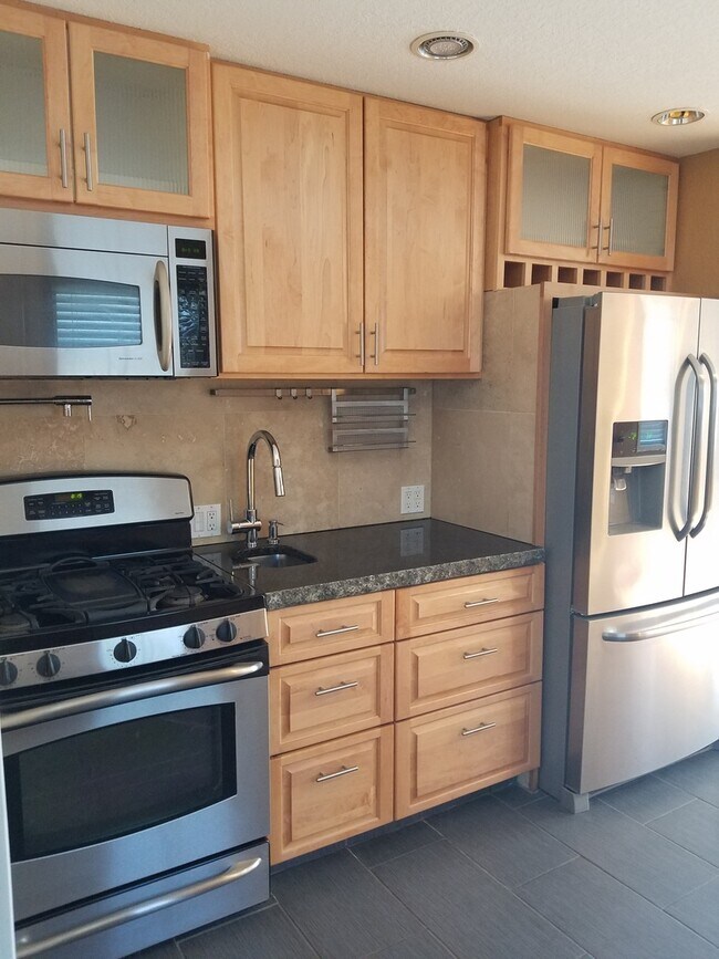 Foto del edificio - Lovely 2 bed, 1 bath House Near Old Town F...