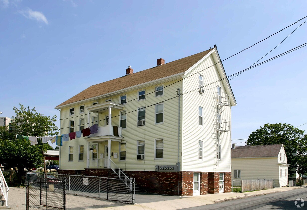 98 Raymond St, Fall River, MA 02723 Apartments in Fall River, MA