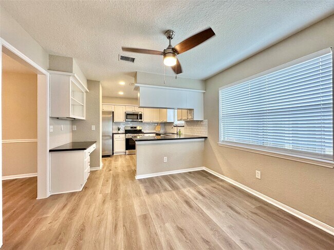 Foto del edificio - 1514 Park Meadow Dr