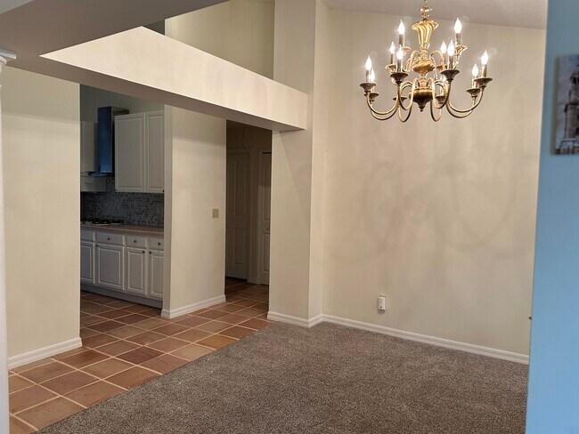 Building Photo - 3309 Woodbury Ct