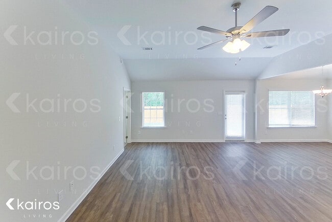 Building Photo - 421 McGriff St