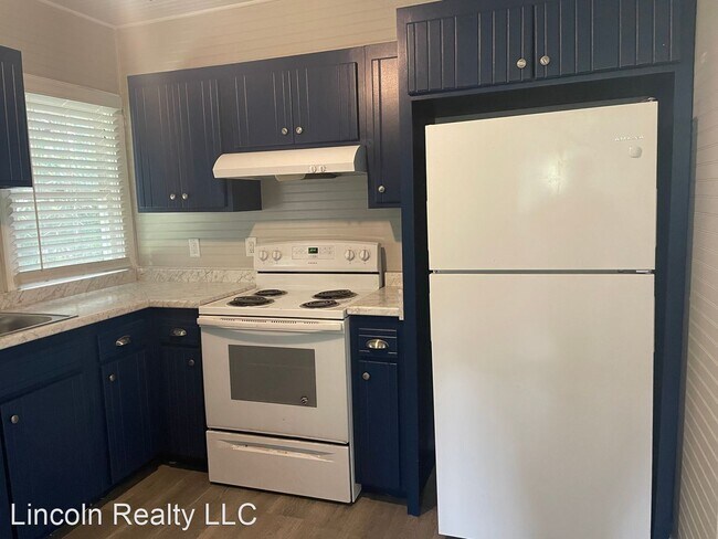 Foto del edificio - 2 br, 1 bath House - 815 S. Church St.*