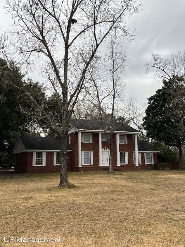 Primary Photo - 4 br, 2 bath House - 100 n jackson rd