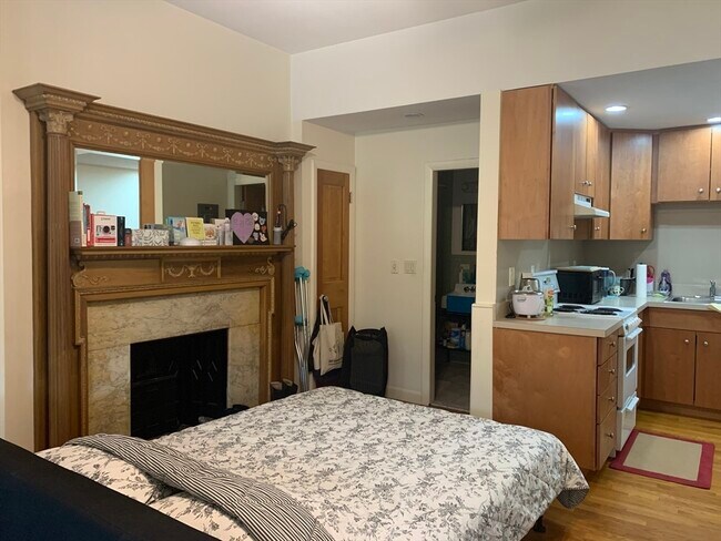 Foto del edificio - 907 Beacon St