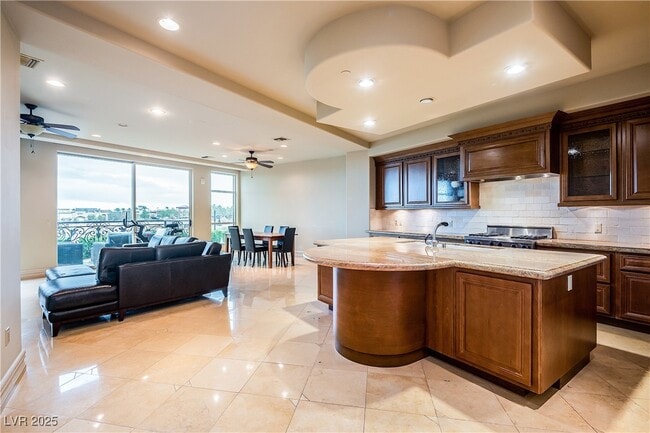 Building Photo - 9101 Alta Dr