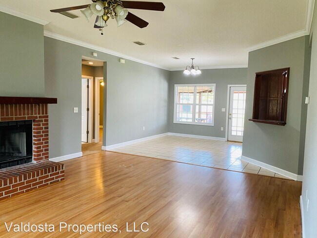 Building Photo - 3 br, 2 bath House - 38 Ard. Rd