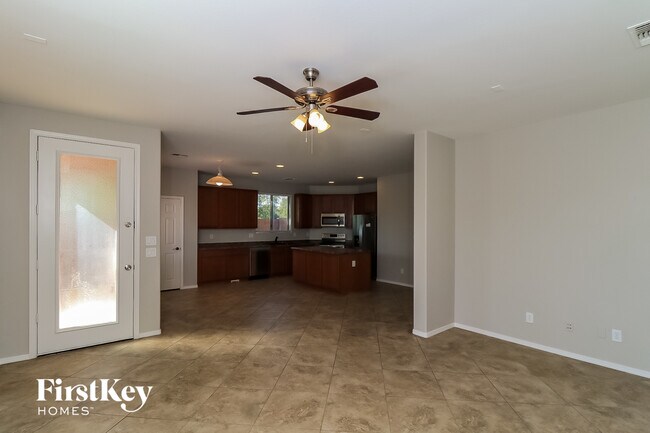 Building Photo - 4027 W Valley View Dr