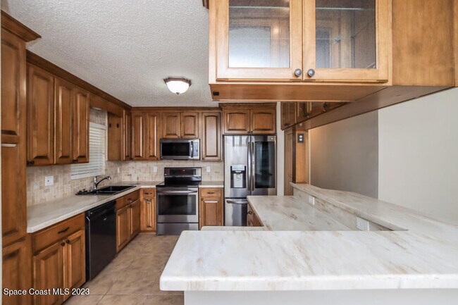 Foto del edificio - 942 Quail St SE