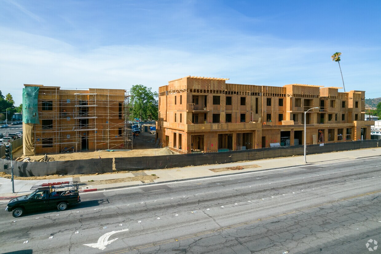 Villa Esperanza Apartments in Pomona, CA