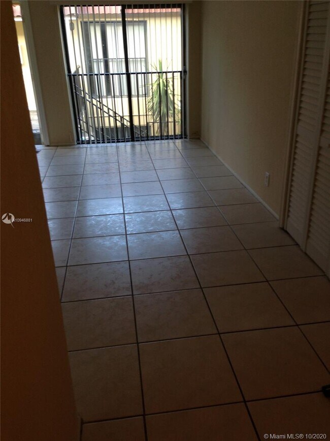 Building Photo - 11348 Royal Palm Blvd