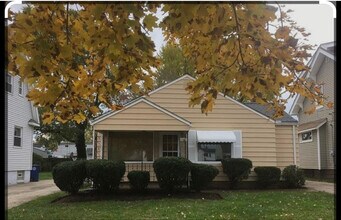 Building Photo - 6503 Vandalia Ave