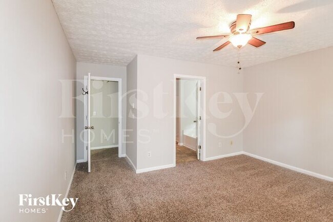 Building Photo - 4871 Candler Pond Rd
