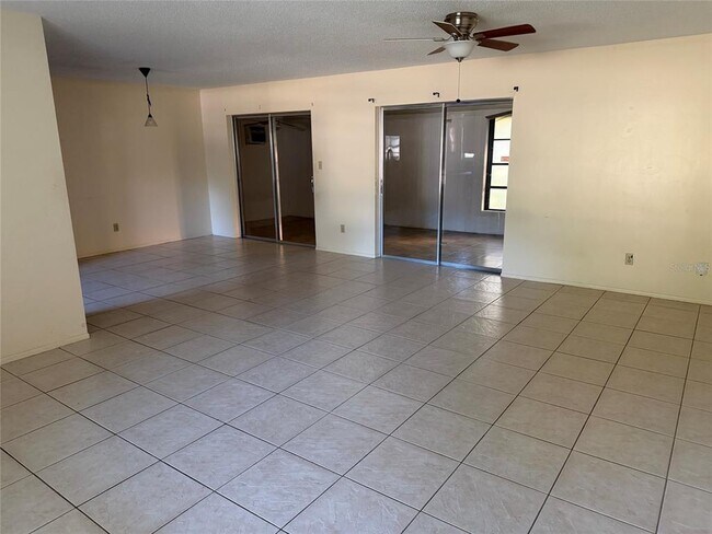 Foto del edificio - 4805 Landover Cir