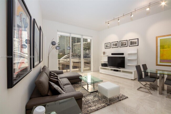 Foto del edificio - 901 Brickell Key Blvd