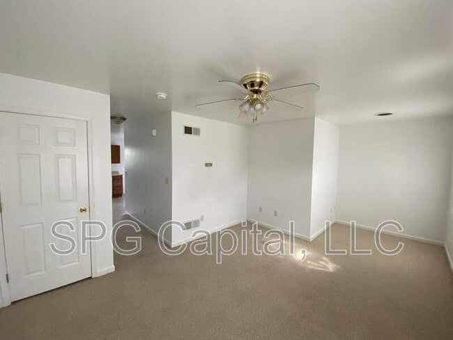 Building Photo - 8065 White Church Rd