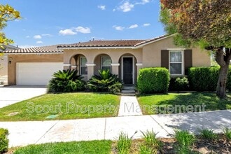 Building Photo - 28819 Springfield Pl