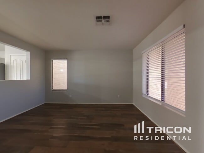 Building Photo - 43628 Sagebrush Trail