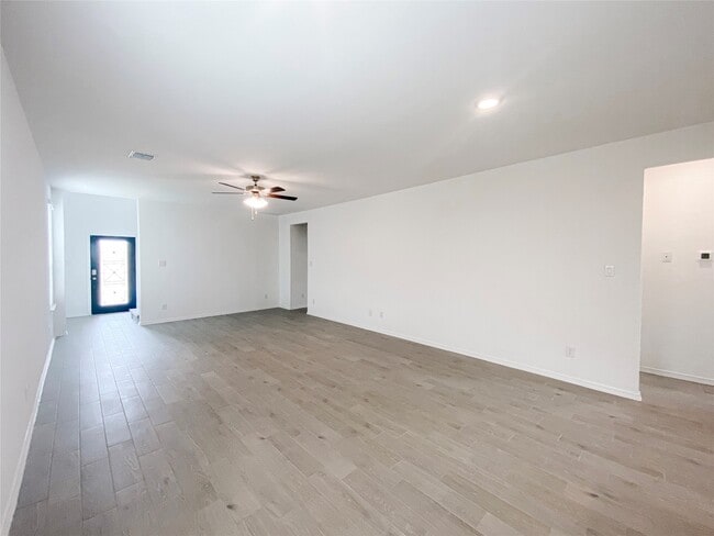 Building Photo - 5622 Tabula Rasa Dr