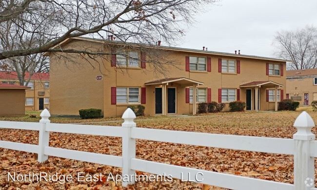Building Photo - 1409 Lancewood Dr NW