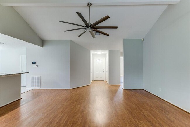 Foto del edificio - 7218 Ridgeberry Dr