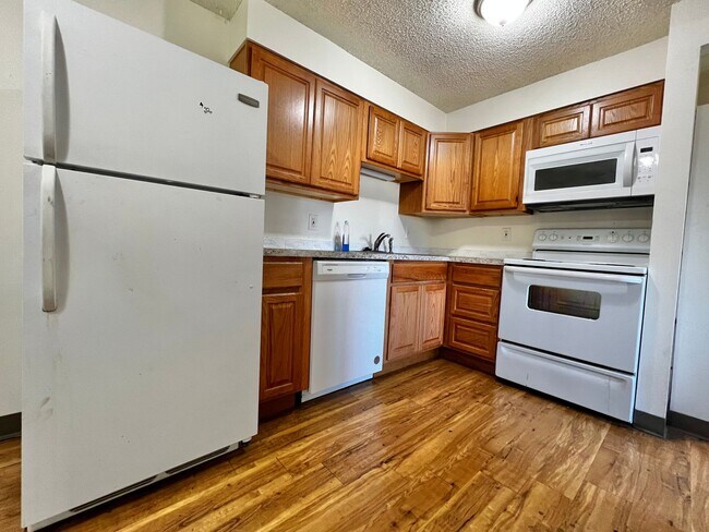 Foto del edificio - Dartmouth129 (KC-AM)