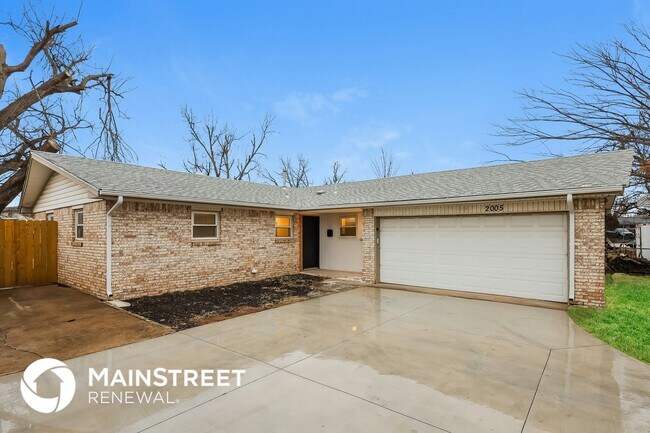 Building Photo - 2005 Fox Ave