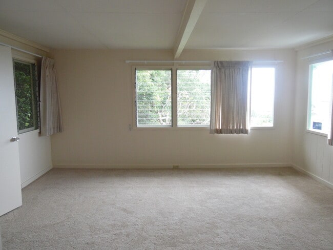 Foto del edificio - Pacific Heights 1/1 cottage