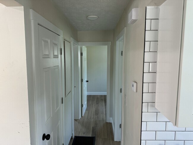 Hallway - 998 Republic Ave