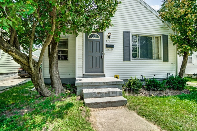 Building Photo - 818 Brookley Blvd