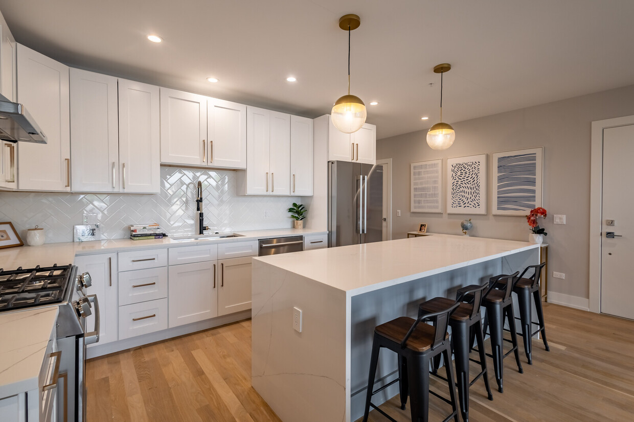 Foto principal - 2212 W Lawrence Ave