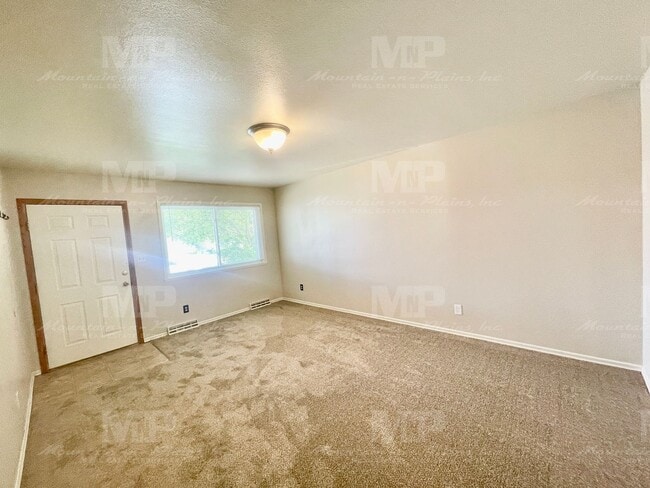 Building Photo - 1113 Hays St