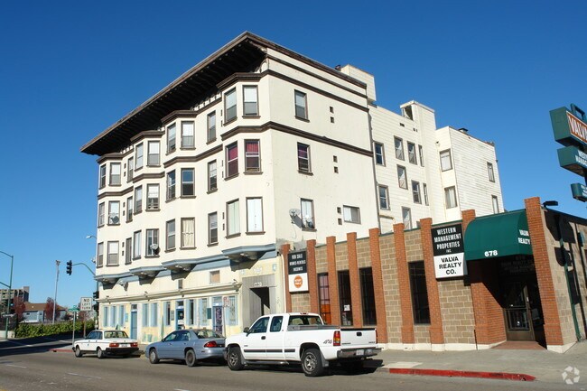 Building Photo - 680-688 14th St