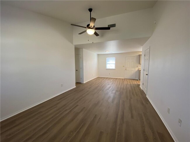 Foto del edificio - 2304 W Spruce St
