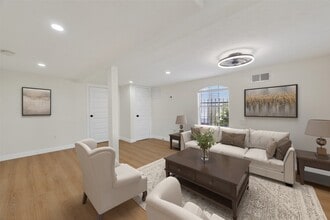 Building Photo - 2118 Webster St