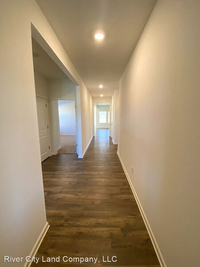 4 br, 3 bath House 38 Crown Way House Rental in Atoka, TN