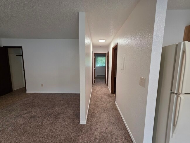 Building Photo - 4025 Delta Dr
