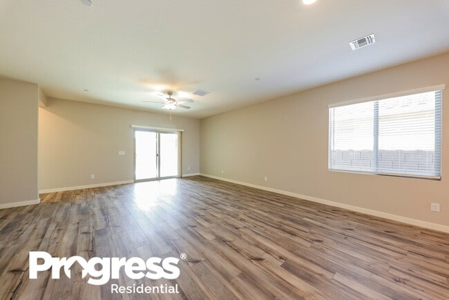 Building Photo - 11503 W Camden Dr