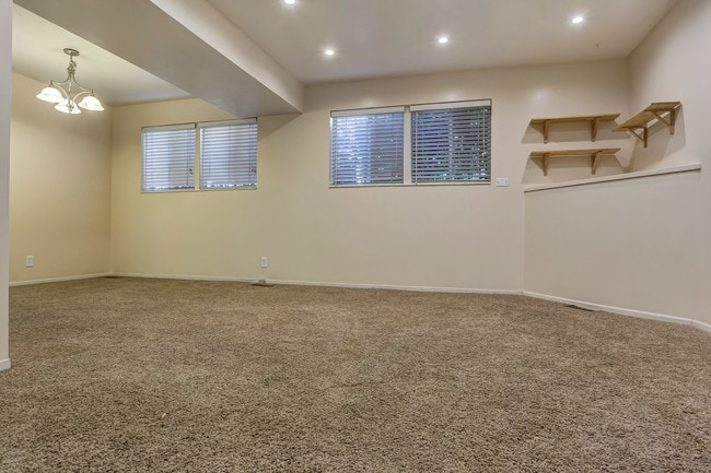 Building Photo - 251 S 700 E