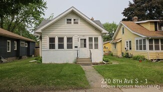 Building Photo - 220 8th Ave S