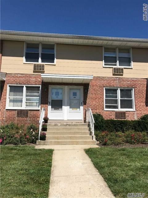 Primary Photo - 36 Mayfield Ln