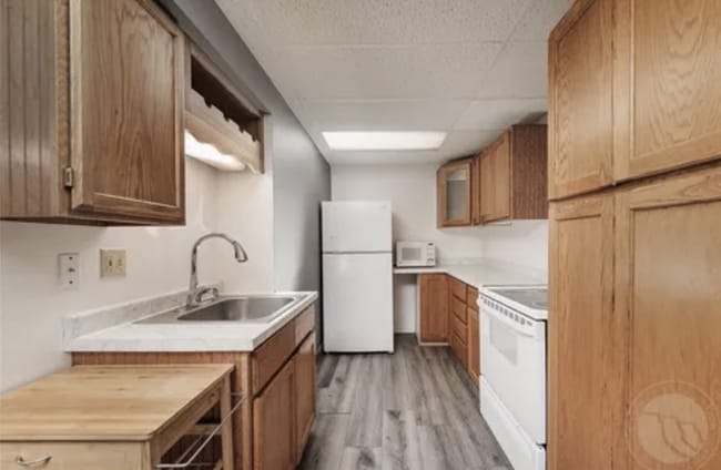 Building Photo - 449 Byrd St