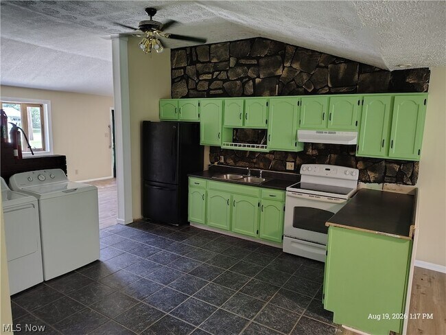 Foto del edificio - 2822 Red Gate Ln