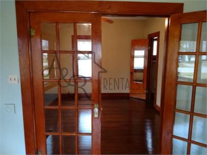 Foto del edificio - 312 E South St