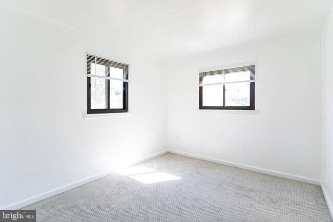 Foto del edificio - 4203 Lyons St