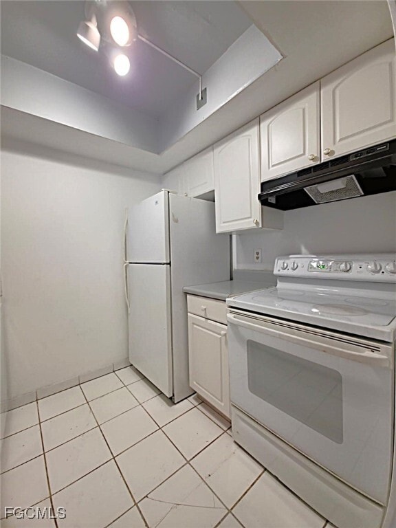 Building Photo - 3704 Broadway