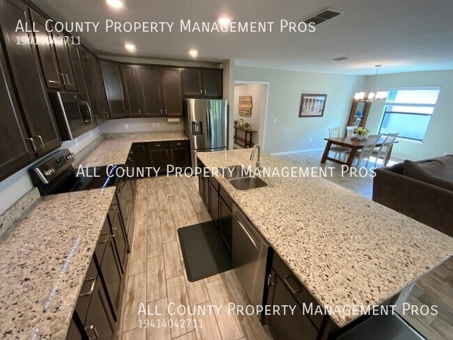 Building Photo - 15293 Mille Fiore Blvd