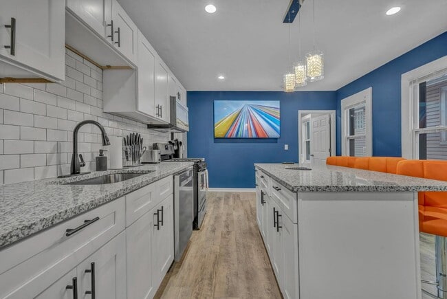 Building Photo - 839 Starkweather Ave