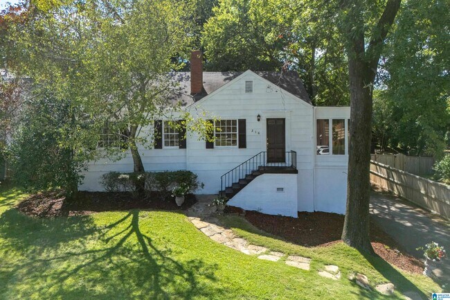 Foto del edificio - 216 Overbrook Rd