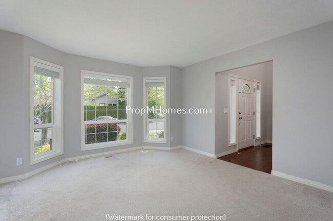 Building Photo - Charming Four Bedroom Bethany Home w/ Full...
