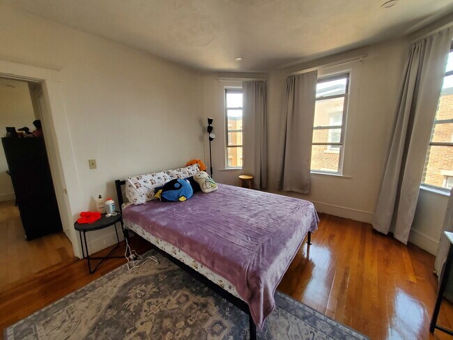 Foto del edificio - 11 Scottfield Rd